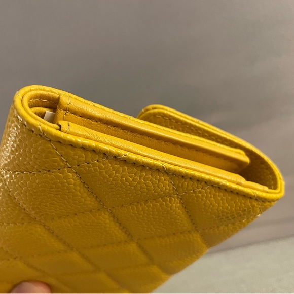 Chanel Medium Flap Wallet - Picture 14 of 17